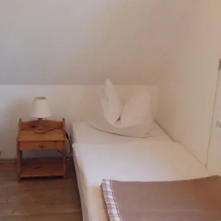Spacious Chalet With Garden In * Marlow